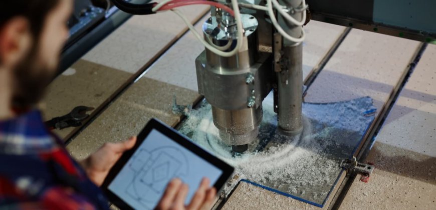 Nowoczesne tokarki CNC - poznaj ich możliwości